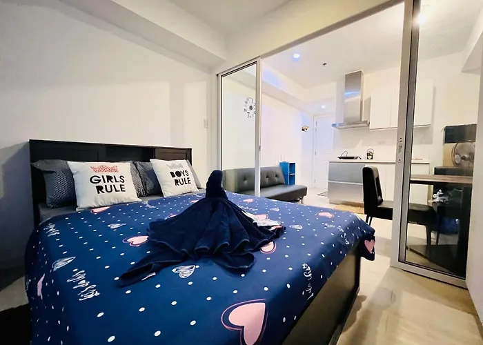Azure Bahamas Tower W/ Balcony Wifi & Netflix Apartahotel Manila