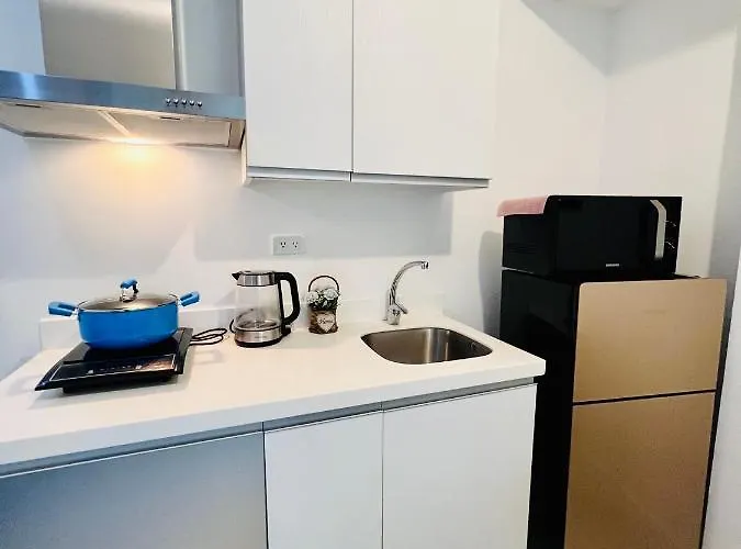 Apartahotel Azure Bahamas Tower W/ Balcony Wifi & Netflix 4*
